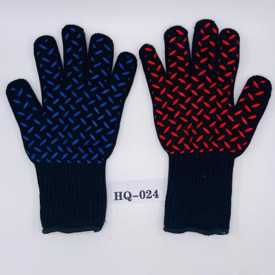 China Heat Resistant Light Industry Cotton BBQ Gloves Supplier for sale