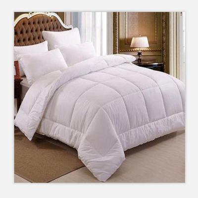 China Charming Luxury Thick Comforter Home Bedding Soft Comfortable Comforter Quilt Polyester Comforter for sale