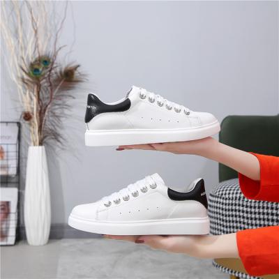 China Wholesale Fashion Trend 2021 Wild Casual Board Shoes Classic White Women Walking Sports Shoes for sale