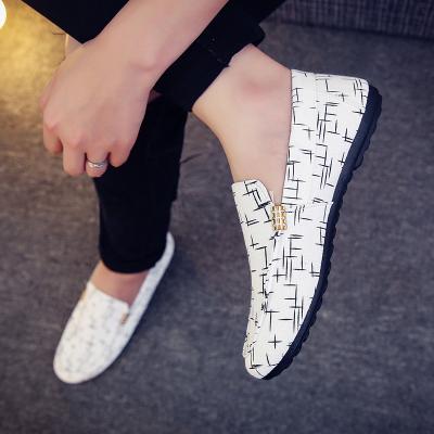 China New Arrivals Walking 2021 Wholesale Organizer Canvas Dress Loafers White Casual Shoes Men's Flat Shoes for sale