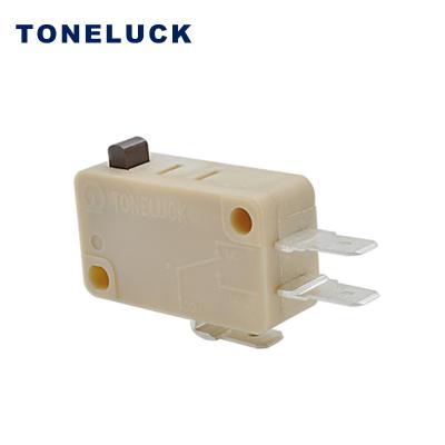 China 3Terminals 40T150 5A 125VAC 250VAC SPDT Snapshot Microswitch Mikroschalter L62AD-BN00A1-01 for sale