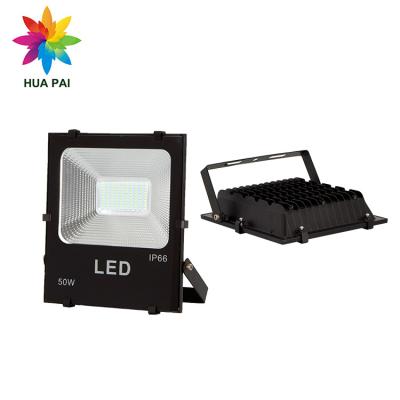 China Outdoor waterproof billboard HUAPAI high power smd ip66 20w 30w 50w 100w 200w 300w 400w led flood lamp for sale