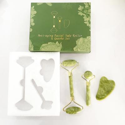 China El masaje facial verde natural Gua Sha para el cuello y la cara área de masaje cara cuello cuerpo en venta