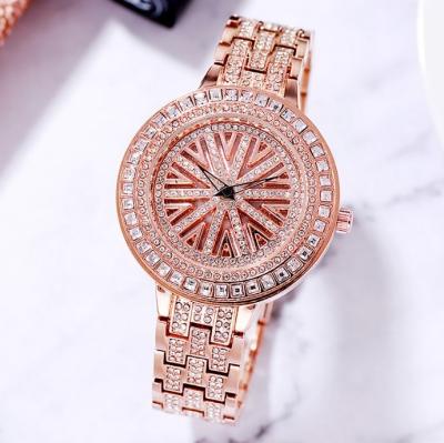 Chine Shiny Diamond Iced Out Baby Pink Dial Factory Bling Water Resistant Purple Silver Wristwatch Women's Quartz Watches Hip Hop à vendre