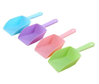 China Viable Colorful Plastic Multifunctional Scoop Scoop Sugar Rice Coffee Bean Cube Ice Tea Bar Scoop for sale