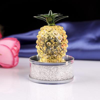 China Europe Crystal Europe Beautiful Pineapple Christmas High Quality Clear Colorful Decoration for sale