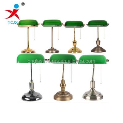 China Table lamps with glass shades classic banker lamp with green blown glass lampshade for sale