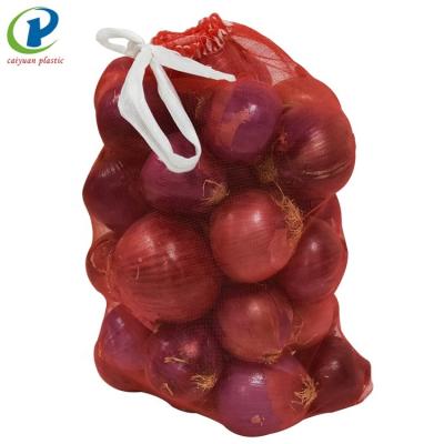 China 15 Kg Mesh Recyclable Mono Onion Net Sack Bag For Onion Potato Packing for sale