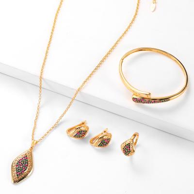 China 18K Diamond Jewelry Set Fashion Jewelry GARAANTIIE New Classic Gold Plated Fashion Diamond Color Set Jewelry Set for sale