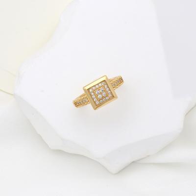 China Fashion Jewelry GARAANTIIE 2022 New 18K Gold Plated Square Diamond Ring Women's Birthday Gift for sale