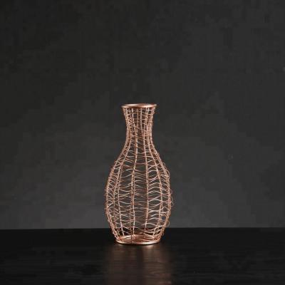 China Wholesale Modern Home Decor Copper Metal Mordern Mayco Wire Standing Vase for sale