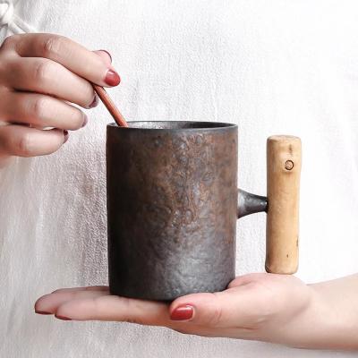 China Japanese Style Disposable Vintage Coffee Mug Tumbler Rust Glaze Tea Ceramic Milk Beer Mug With Handle Wood Water Mug Drinkware for sale