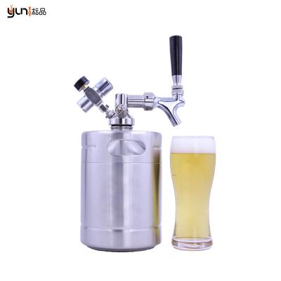 China Viable Commercial Kegerator Mini Draft Beer Keg Dispenser with CO2 Regulator Tap System for sale