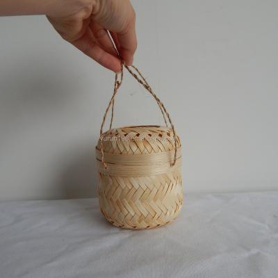 China Sustainable Tea Use Storage Basket Gift Bamboo Weaving Basket With Jute Rope for sale