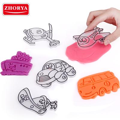 China Diy Clay Zhorya Intelligent Soft Kids Play Set DIY Play Dough Non-Toxic Clay With Accessories for sale