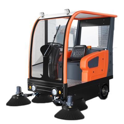 China Hotels Newcomer Enclosed Ride On Floor Sweeper Full Size Ride On Floor Sweeper Mounted And Mechanical Street Sweeper for sale