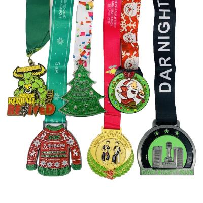 China China factory xieyuan design high quality zinc alloy metal coloring medals with ribbon logo custom christmas marathon sports medal for sale