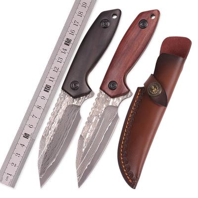 China Exquisite and sharp high grade VG10 core Damascus steel handmade hunting knife outdoor survival fixed blade knives with wooden handle for sale