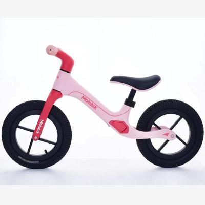 China Manufacturers Wholesale Steel Children's Balance Car, Hot Selling Children Bike Baby Toy PUSH BIKE Two Wheels For 2-6 Years Old for sale