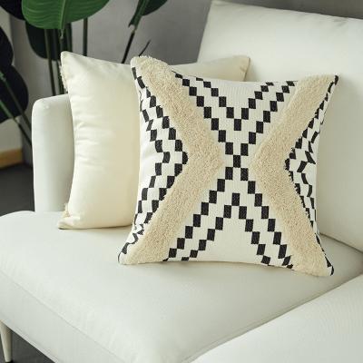 China New Design Clearance Products Collection Factory Price Wholesale High Quality White Color Pillow Cover Folded for sale