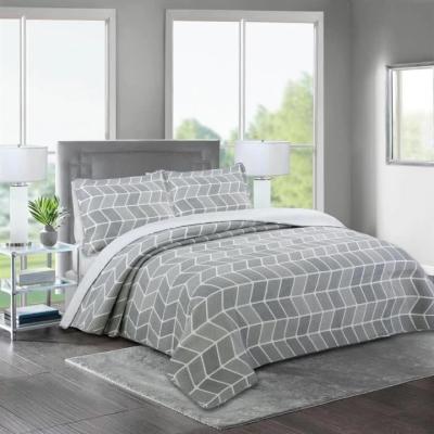 China 2022 Hot Selling Bed Spread And Embroidery Quilted Folded Gray Color Ultrasonic Quilt Bedding Set for sale