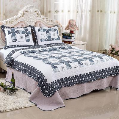 China 2022 Luxury High Quality Folded Spring Dot Quilt Cover Duvet Cover Set for sale