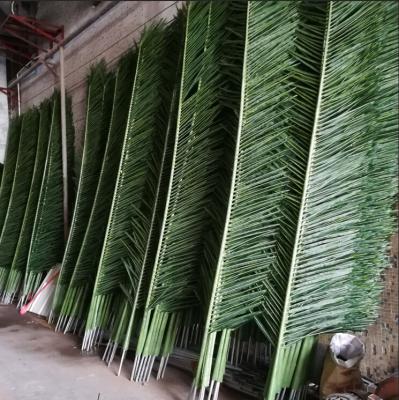 China Landscaping Factory Wholesale Decorative Plastic Artificial Palm Tree Indoor and Outdoor Fake Leaves for sale