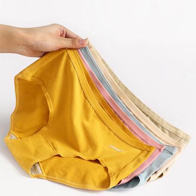 China Antibacterial Factory Wholesale Cotton Women's Panties Mid Waist Designs Girls 95%cotton Underwear Woman Lift Panties for sale