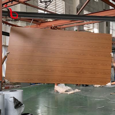 China Modern Wood Grain Aluminum Natural Wood Cladding Panel Texture Panel Exterior Wall Wood Curtain Wall for sale