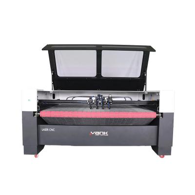 China Laser CUTTING Table 180x120 Automatic Cloth CO2 Laser Cutting Machine for sale