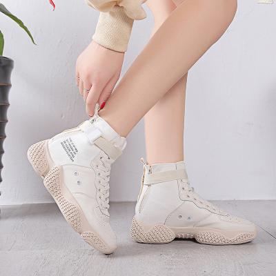 China Outdoor Sports Shoes Breathable Sports Walking Shoes Sneakers Lightweight Breathable Sports Shoes for sale