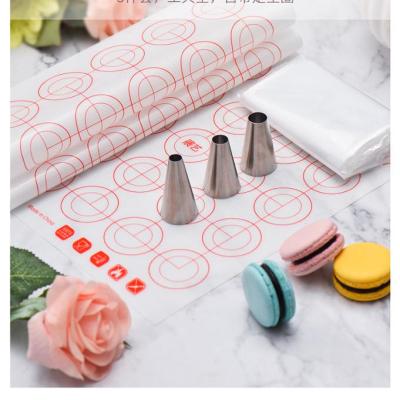 China Viable Macaron Suit Pastry Baking Bag With Tip Hot Sale Bakeware for sale