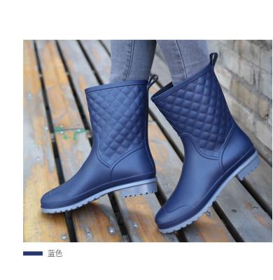 China New Style Waterproof Lattice Ladies Ciamond Tube PVC Rain Boots Women Medium Boots Rain Long Boots Ankle Fishing Water Proof Shoes for sale