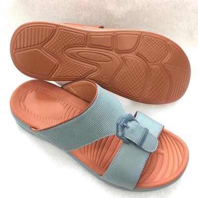 China 2022 Fashion Trend Men's Saudi Arabian Sandals Men's Slippers High Quality PU Arabic Sandals for sale