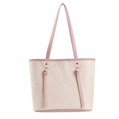 China 2021 new fashion trendy female handbags trend simple Korean version embossed Tote Bag large capacity for sale