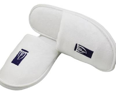 China Recyclable Disposable Hotel Slippers With High Quality Mens Velvet Travel Shoe Bathroom Slippers for sale