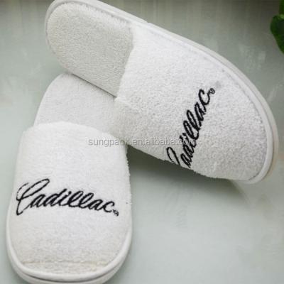 China Disposable Slippers Terry Towel Hotel Slippers with Logo Disposable Bathroom White Slippers made to order for sale