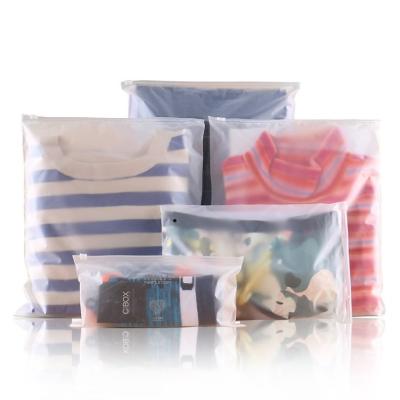 China 2022 Custom Printing Plastic Barrier Zipper Zipper Bags For Packaging Clothes for sale