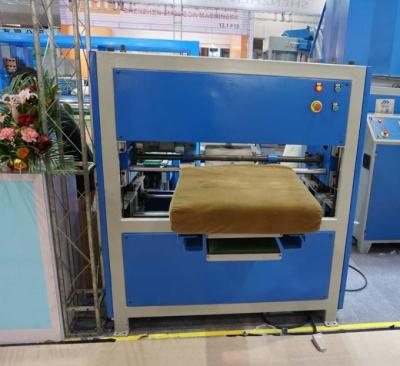 China Siemens Technical Support Cushion Vacuum Machine , Foam Mattress Making Machine for sale