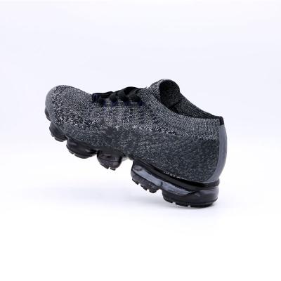 China Outdoor Sports Sneakers Men Knit Designer Sports Sneakers Fly 1.0 Trainers Triple Black Breathable Cushion Outdoor Running Shoes 40-45 for sale