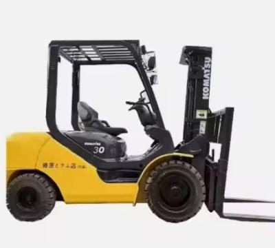 China High-Performance Used Komatsu Forklifts 30 Komatsu FD30 3 Tons Stages Duplex Masts in Eastern Europe for sale