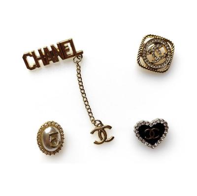 China Custom Shoe Buckle Rhinestone Metal Shoe Lace Charm Shoe Accessories For Sneaker Shoe Lace Decoration for sale