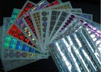 China Etiquetas engomadas olográficas impermeables brillantes permanentes de la seguridad con multicolor en venta