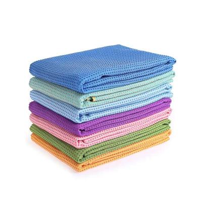 China Customized Warm QUICK DRY Microfiber Fitness Yoga Towel With PVC Dots for sale