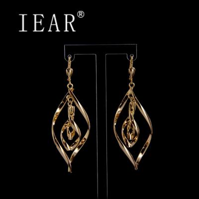 China IEAR CLASSIC Fashion Customized Three Ring Twisted Earrings Long Bright Face Earrings Stylish Earrings for sale