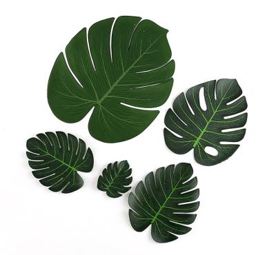 China 2021 Natural Touch Factory Wholesale Plastic Artificial Turtle Leaves Green Leaf Palm Leaf For Wedding Decoration And Home Decor for sale