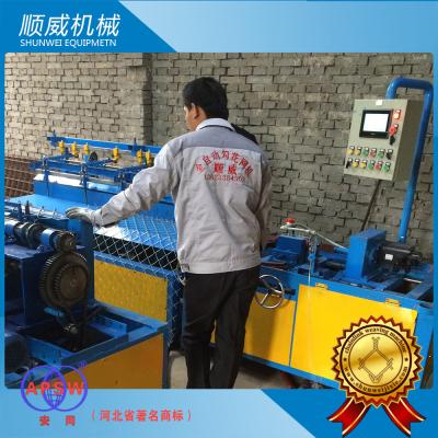 China 2m / 3m/4m het Netwerkmachine die van de Kettingsverbinding Openend 25mm - 100mm weven Te koop