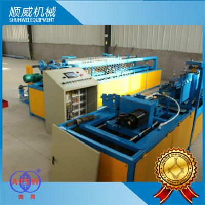 China Chain Link Fence Weaving Machine Weaving Opening  25mm - 100mm for sale