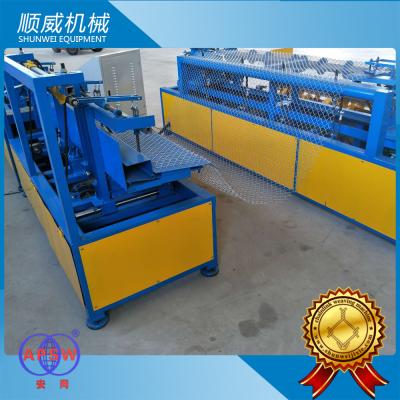 China Full Automatic Chain Link Fence Machine 1.4mm - 5.0mm Weaving Diameter for sale