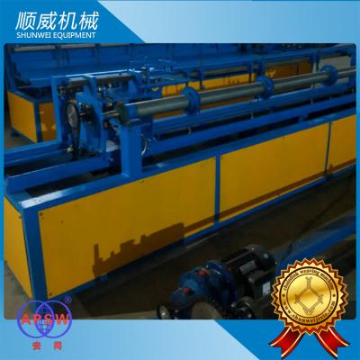 China 4m Weaving Breadth Chain Link Fence Making Machine 380v Voltage 5.5kw Power for sale